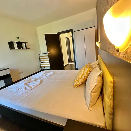 Апартаменти Menada Imperial Heights *