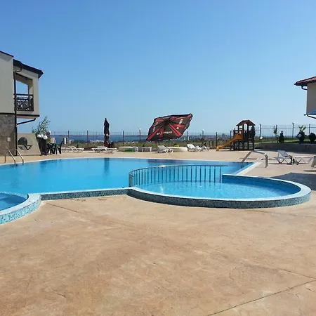 Menada Imperial Heights Apartman *