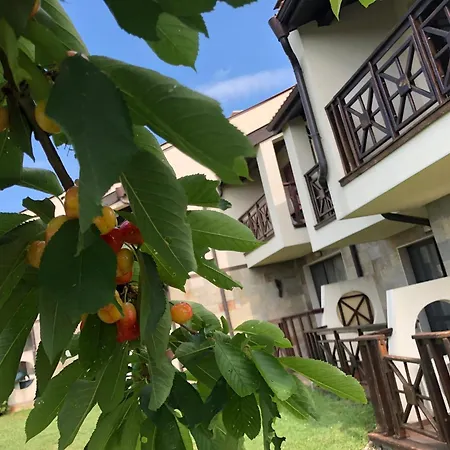 Menada Imperial Heights Appartement *