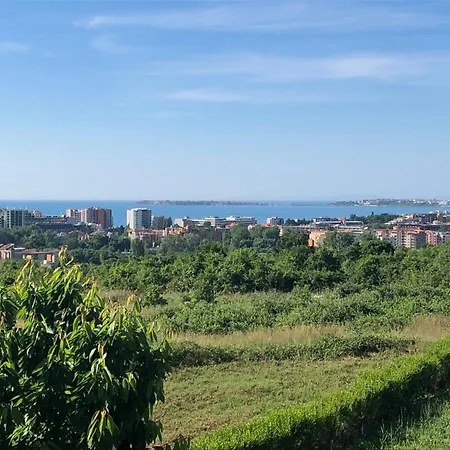 Menada Imperial Heights Apartman Napospart