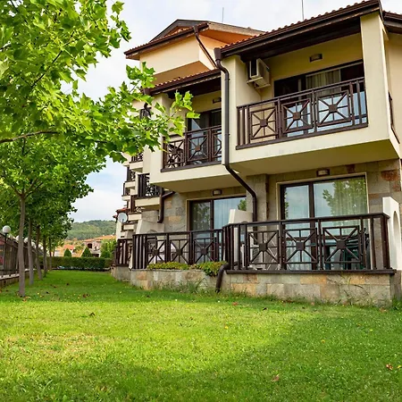 Menada Imperial Heights Appartement *