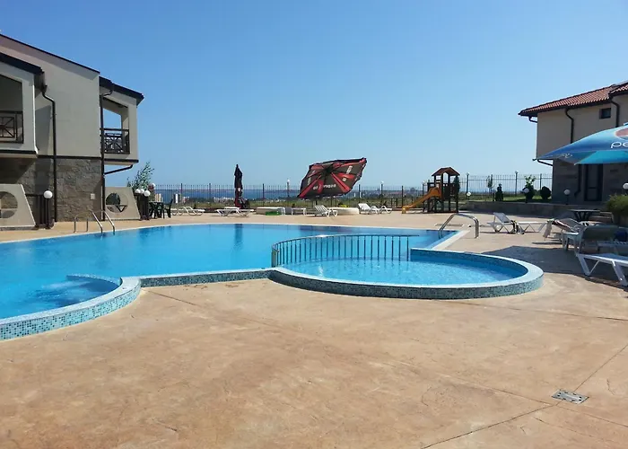 Menada Imperial Heights Apartman *