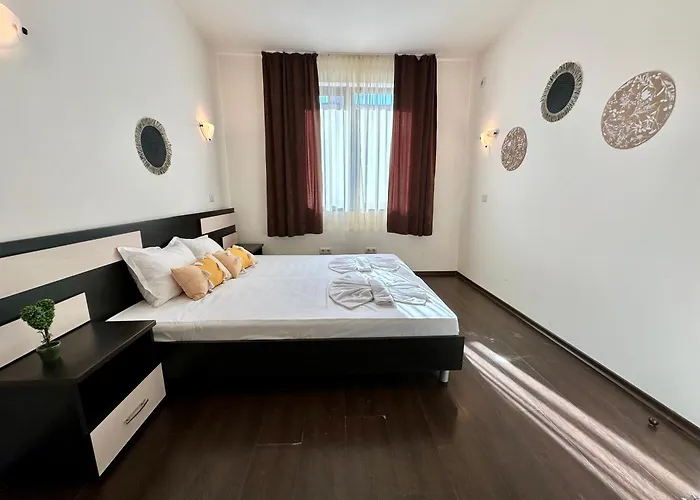 Menada Imperial Heights * Slantchev Briag