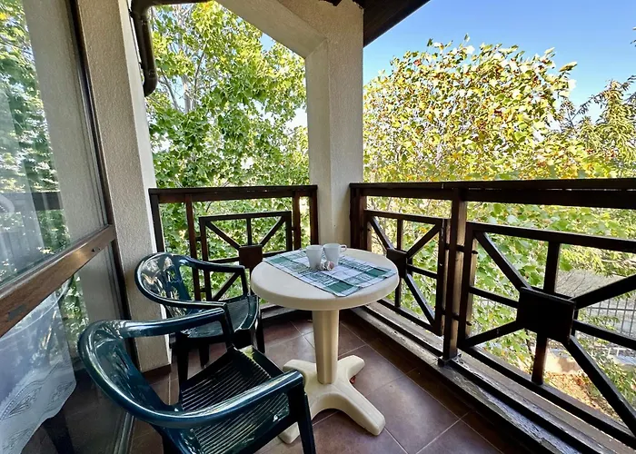 Menada Imperial Heights * Napospart